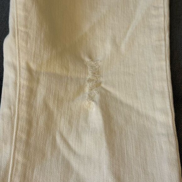 NWOT AG The Legging Ankle Supper Skinny White Jean. Size 30R. - Picture 9 of 15